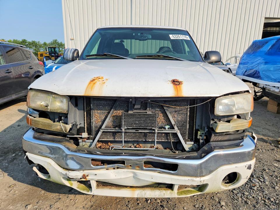 Photo 5 from auction – 2005 GMC SIERRA with VIN 1GTHC29U95E196526