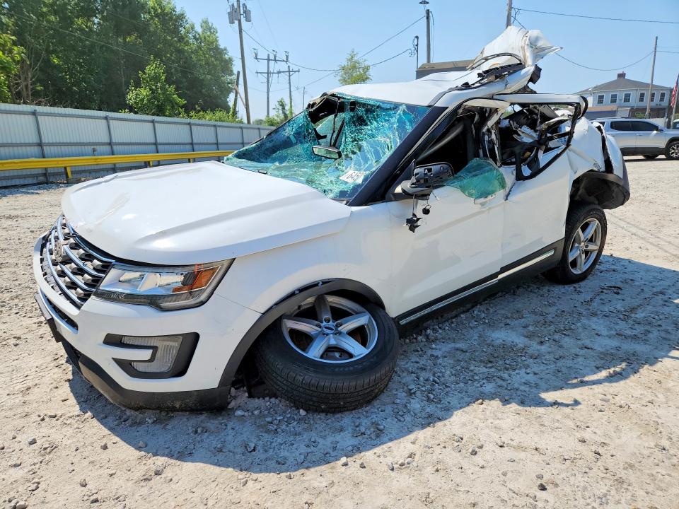 FORD EXPLORER 2017 with VIN 1FM5K8D8XHGA52121 - Photo from auction