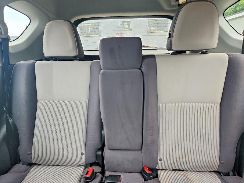 Photo 10 from auction – 2015 TOYOTA RAV4 with VIN 2T3RFREV0FW245478