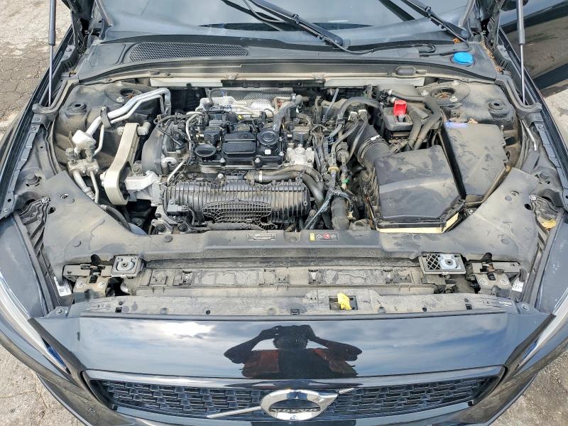Photo 11 from auction – 2022 VOLVO S60 with VIN 7JRL12TM8NG157960