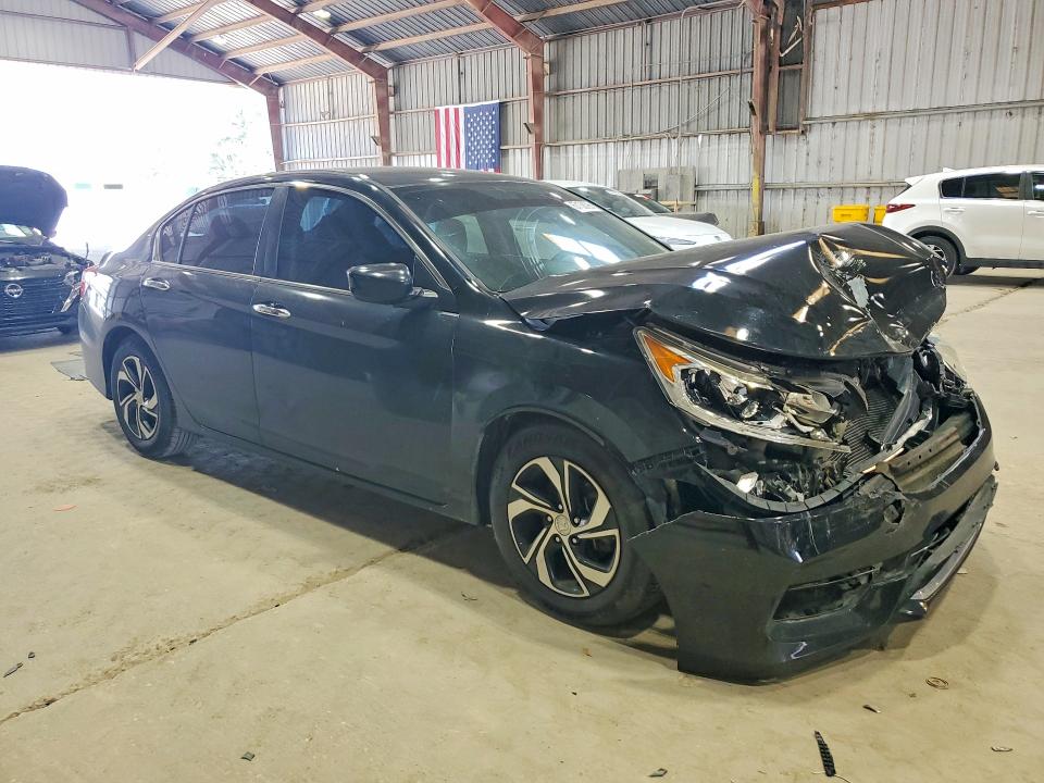 Photo 4 from auction – 2017 HONDA ACCORD with VIN 1HGCR2F37HA147780