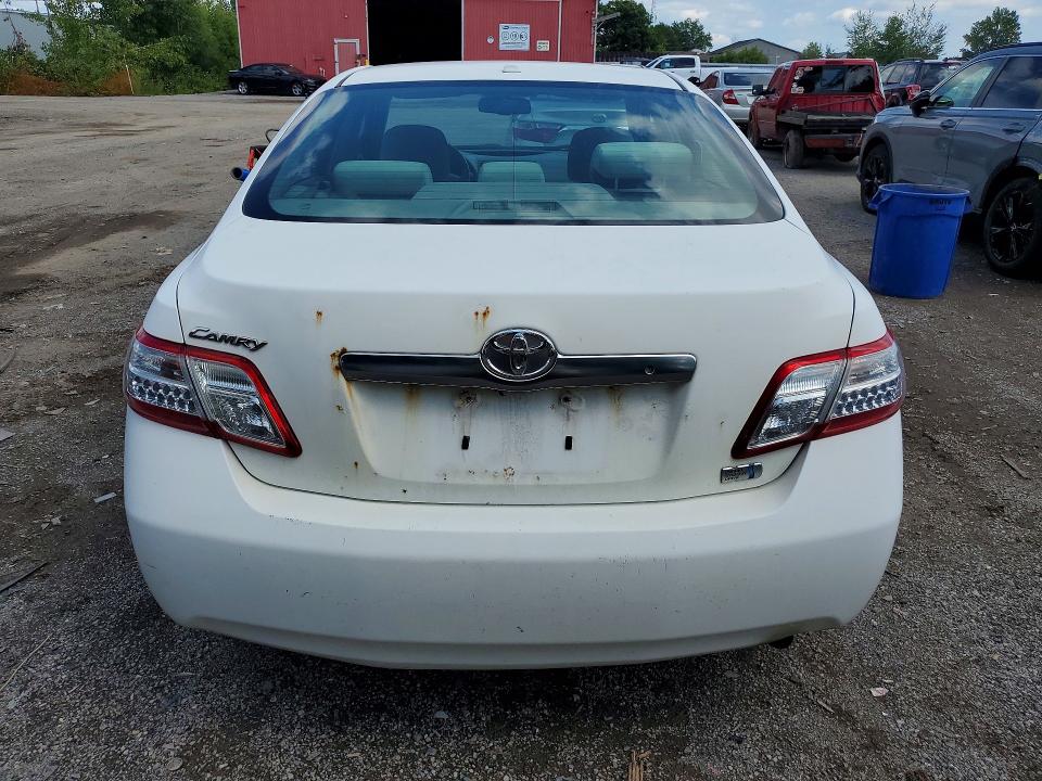 Photo 6 from auction – 2010 TOYOTA CAMRY with VIN 4T1BB3EK8AU117393