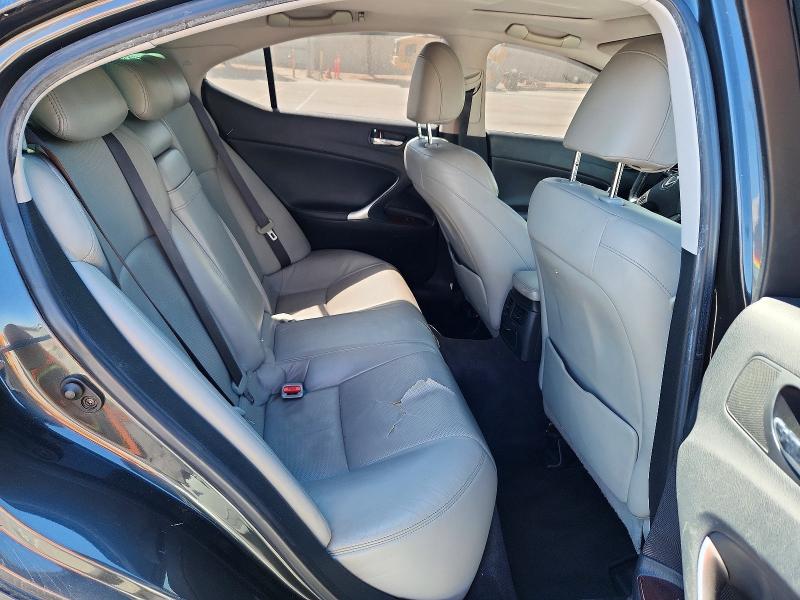 Photo 10 from auction – 2006 LEXUS IS with VIN JTHBE262862004775