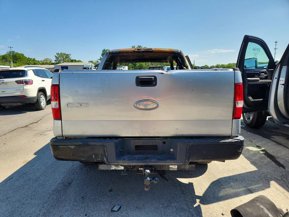 Photo 6 from auction – 2006 FORD F150 with VIN 1FTRX12W56FB20957