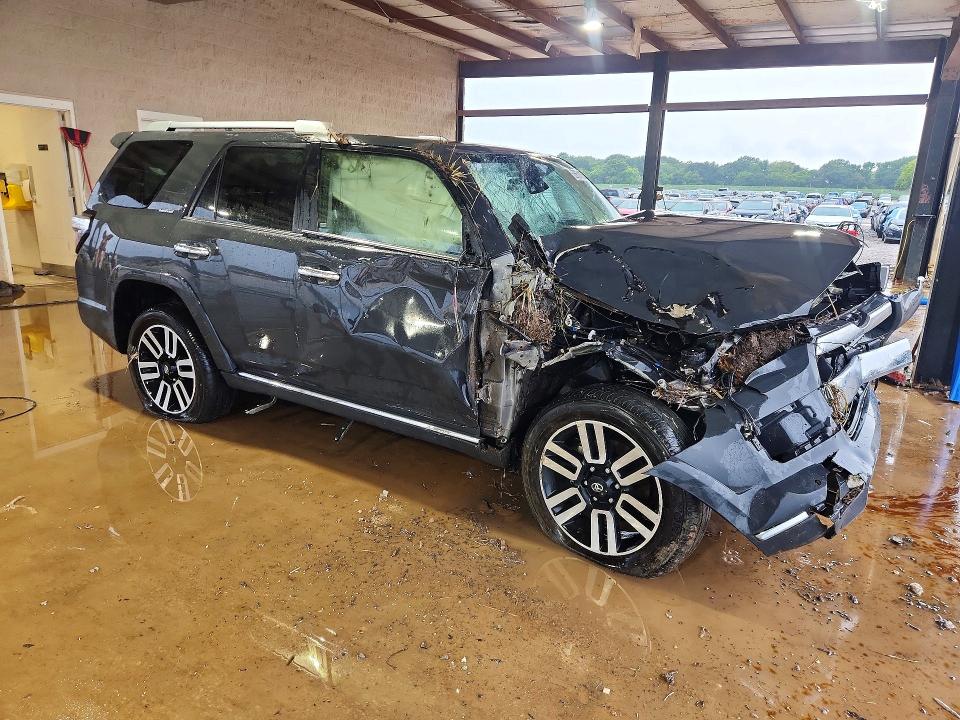 Снимка 4 от търг – 2024 TOYOTA 4RUNNER с VIN JTEKU5JR4R6263606