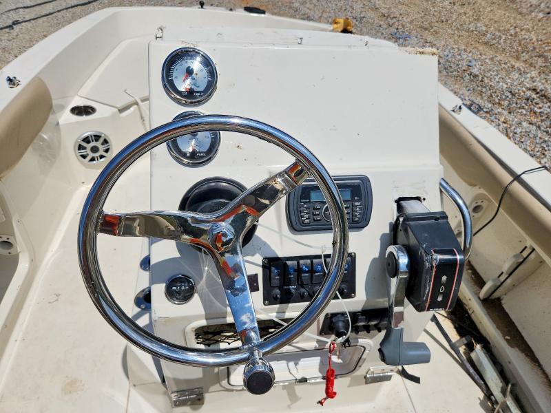 Photo 9 from auction – 2017 STINGRAY BOATS 186CC with VIN PNYUSE32H617