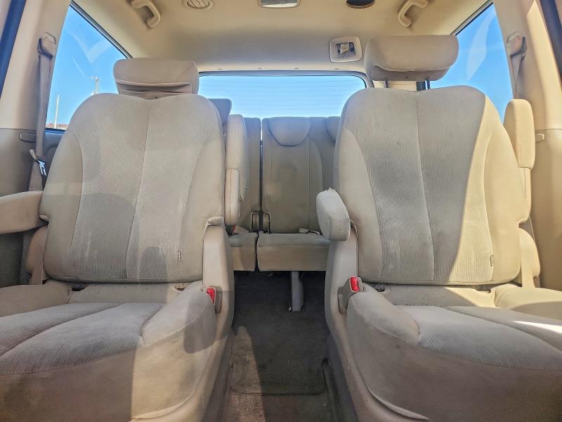 Photo 10 from auction – 2009 KIA SEDONA with VIN KNDMB233196304316