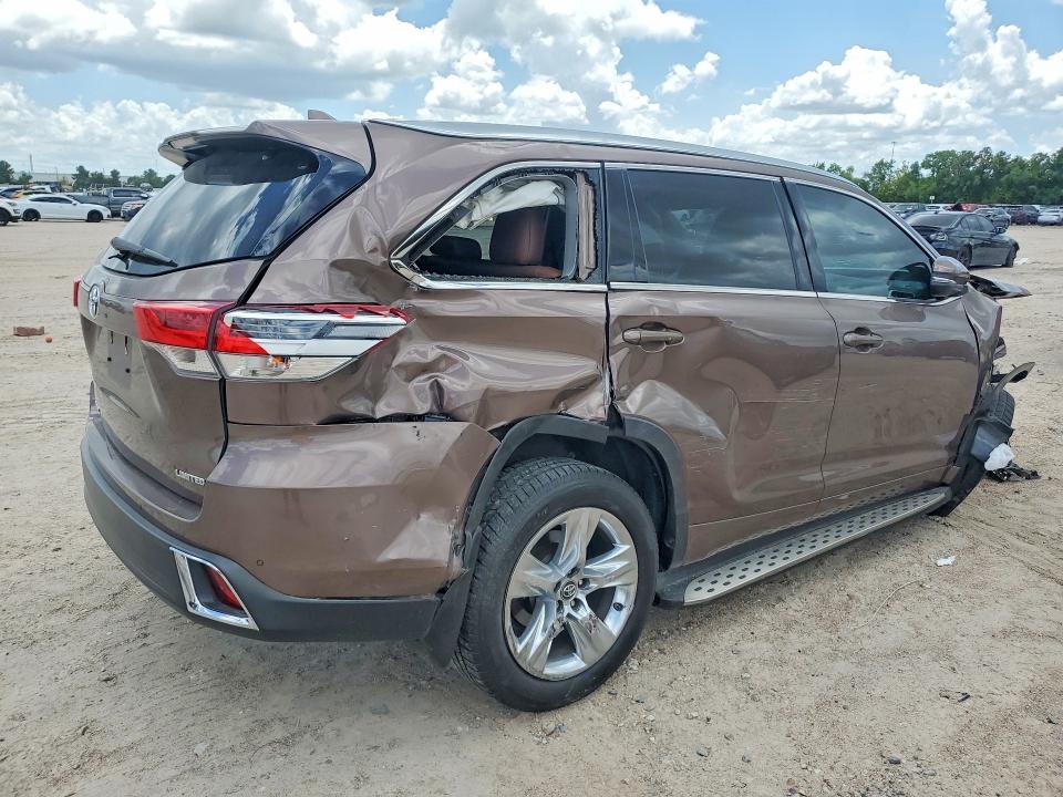 Photo 3 from auction – 2019 TOYOTA HIGHLANDER with VIN 5TDYZRFH8KS356996