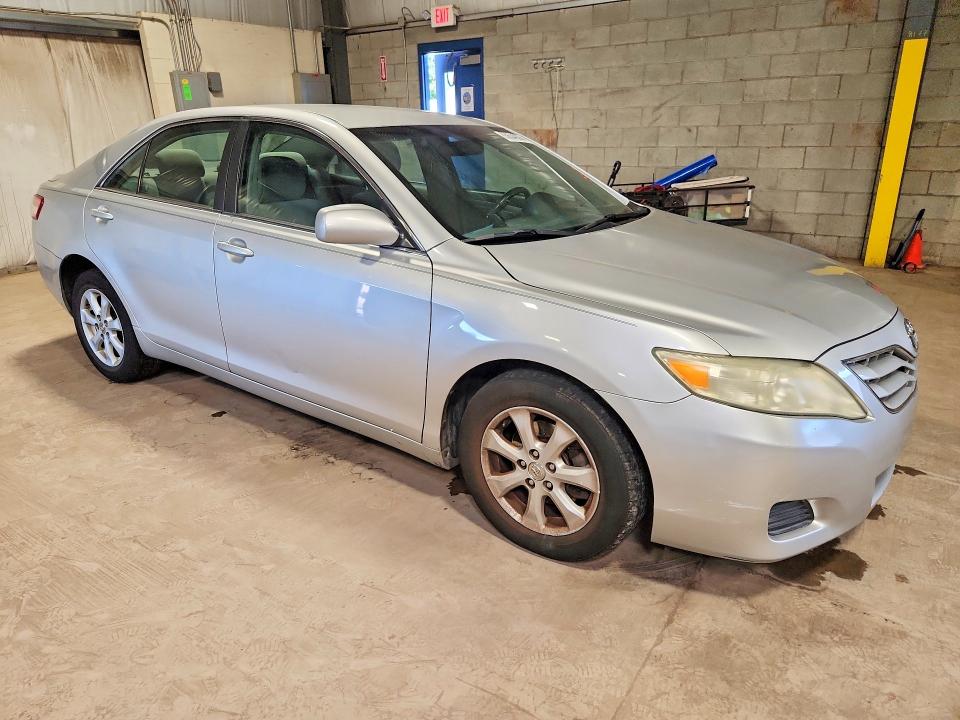 Photo 4 from auction – 2011 TOYOTA CAMRY with VIN 4T1BF3EK9BU662704