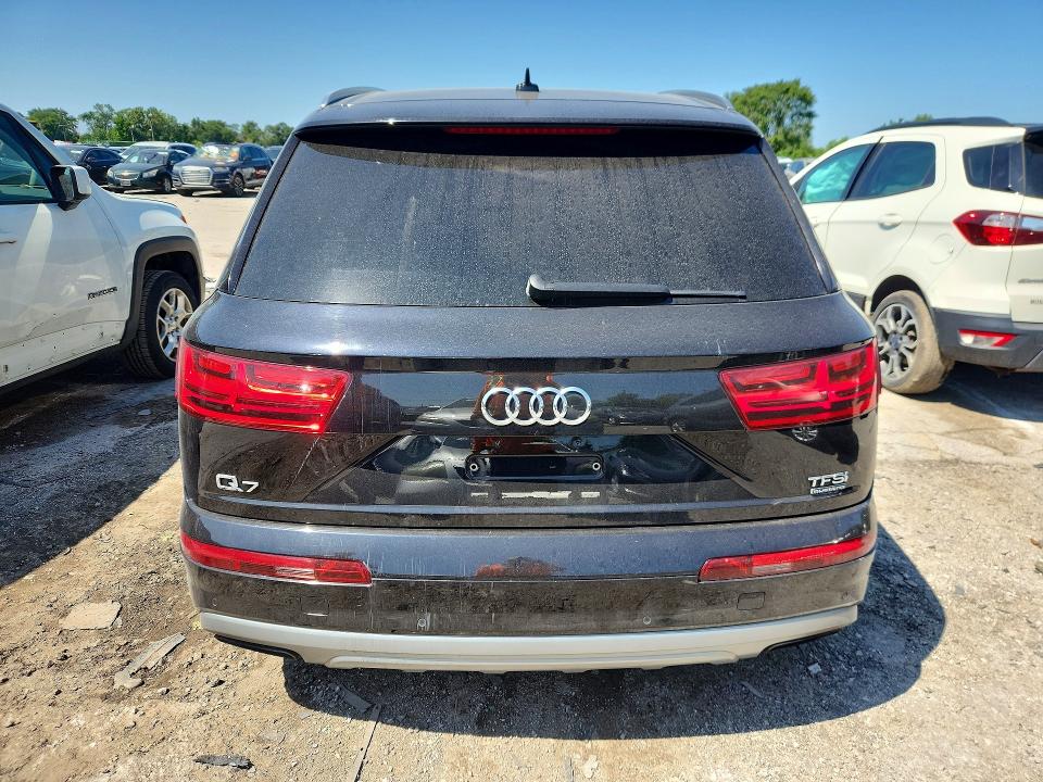 Photo 6 from auction – 2017 AUDI Q7 with VIN WA1LABF7XHD045522