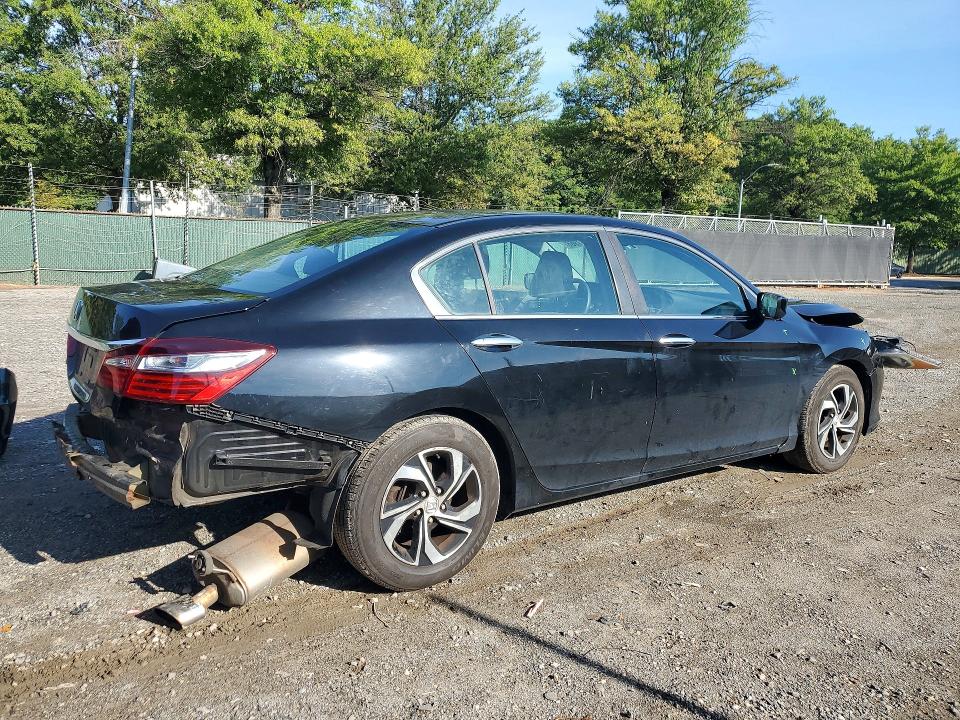 Photo 3 from auction – 2016 HONDA ACCORD with VIN 1HGCR2F33GA150321