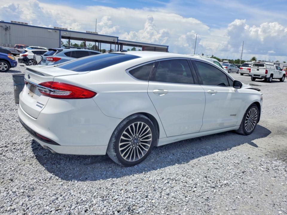 Photo 3 from auction – 2017 FORD FUSION with VIN 3FA6P0RU6HR314684