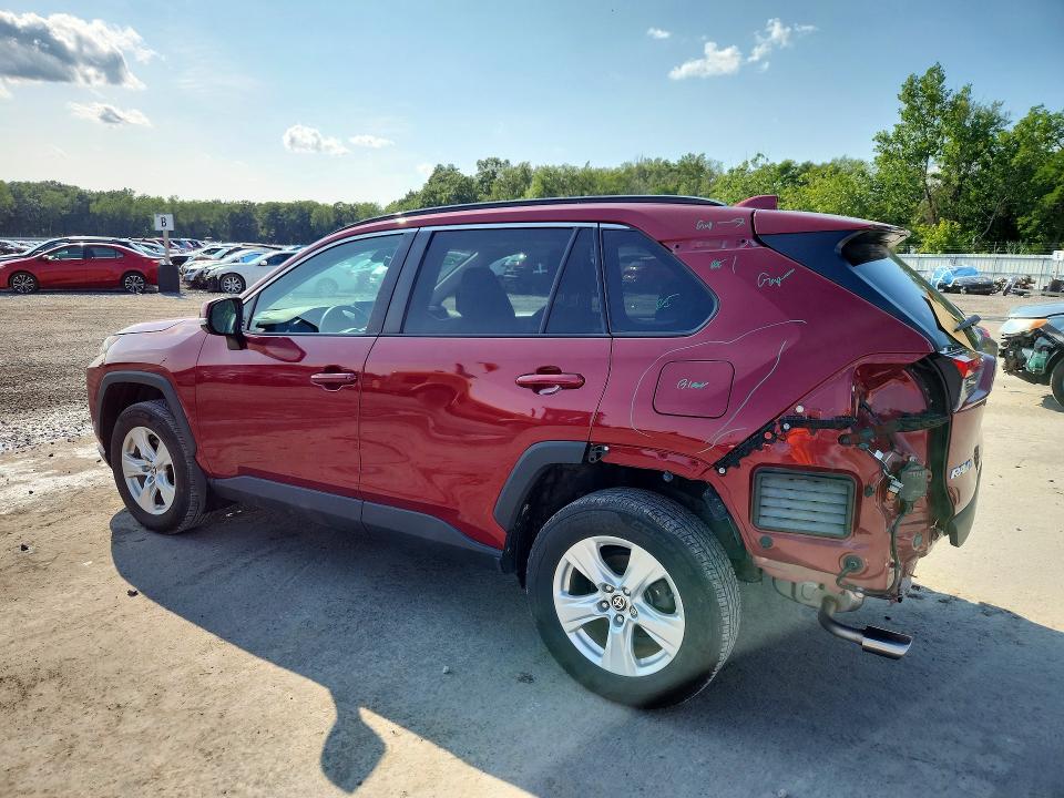 Photo 2 from auction – 2021 TOYOTA RAV4 with VIN 2T3P1RFV4MW178045