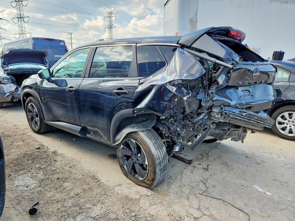 Снимка 2 от търг – 2025 NISSAN ROGUE с VIN 5N1BT3BB1SC843380