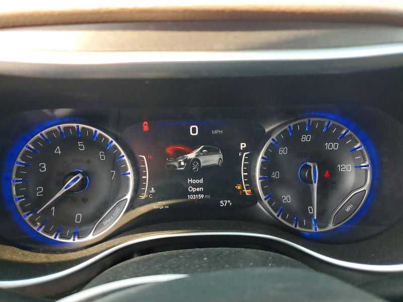 Photo 9 from auction – 2017 CHRYSLER PACIFICA with VIN 2C4RC1GG8HR647691