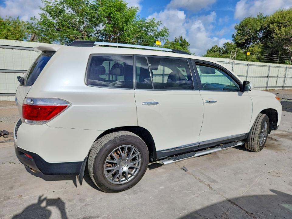 Photo 3 from auction – 2012 TOYOTA HIGHLANDER with VIN 5TDYK3EH0CS083296