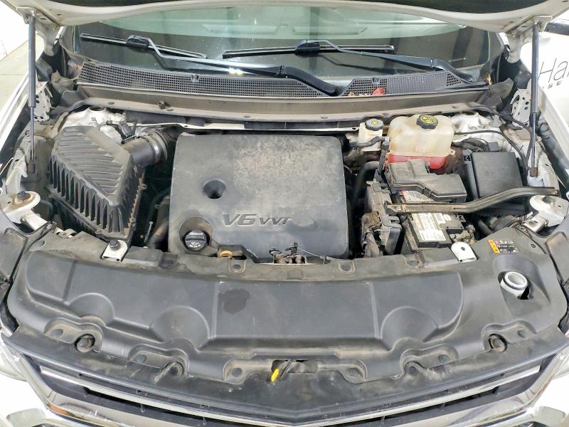 Photo 12 from auction – 2019 CHEVROLET TRAVERSE with VIN 1GNEVMKW7KJ243986
