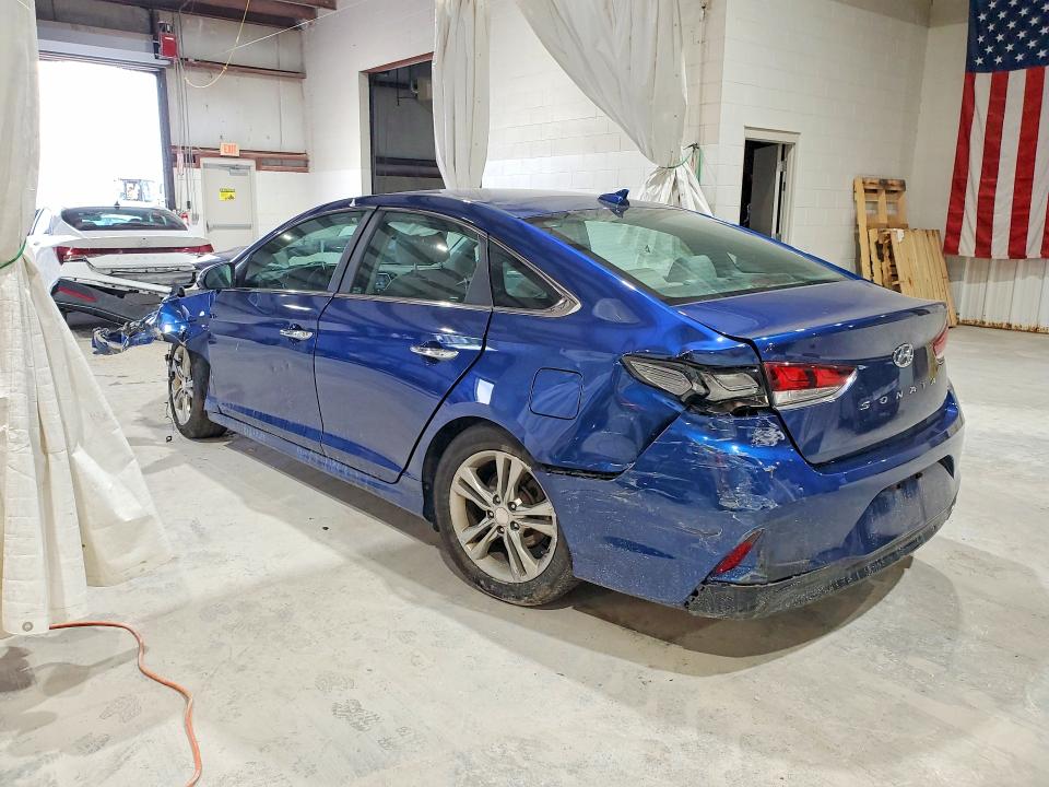 Photo 2 from auction – 2018 HYUNDAI SONATA with VIN 5NPE34AF3JH634169