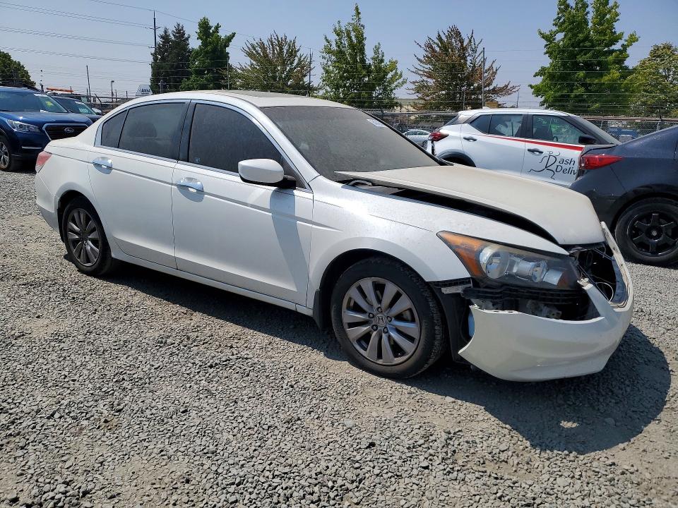 Photo 4 from auction – 2012 HONDA ACCORD with VIN 1HGCP3F81CA038070