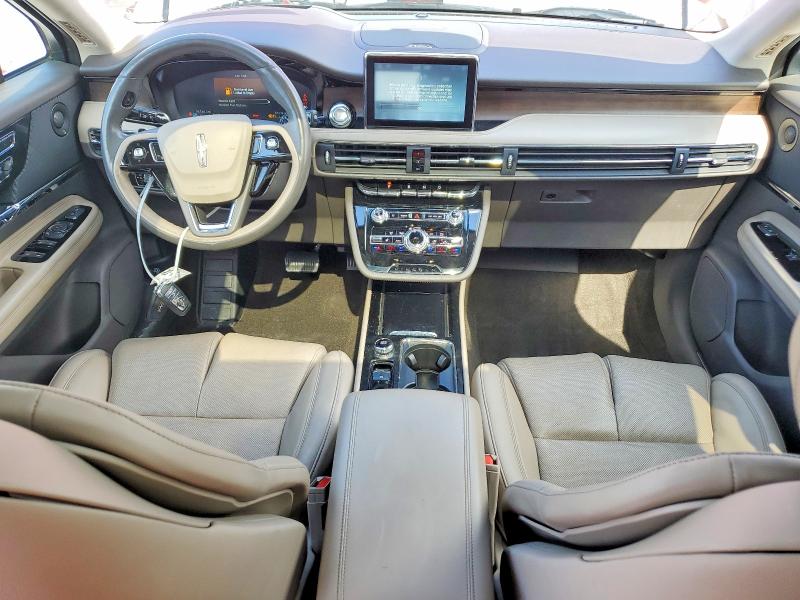 Photo 8 from auction – 2022 LINCOLN CORSAIR with VIN 5LMCJ2C97NUL10848
