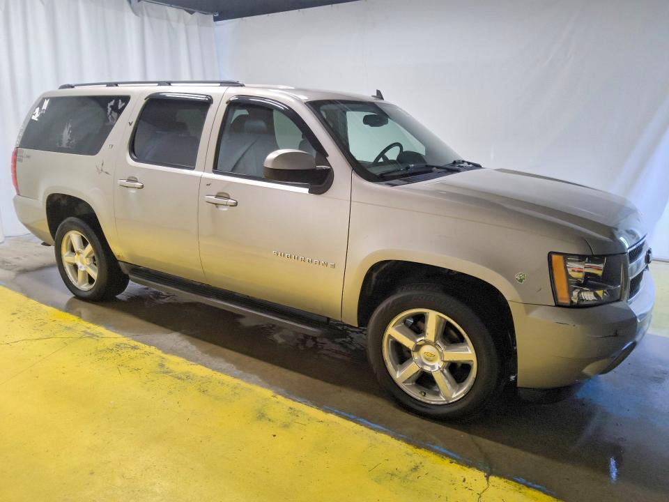 Photo 4 from auction – 2008 CHEVROLET SUBURBAN with VIN 3GNFK16358G190954