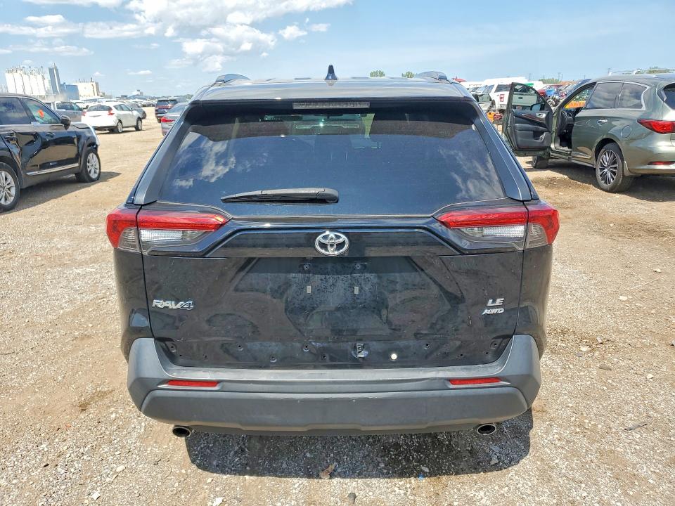 Photo 6 from auction – 2019 TOYOTA RAV4 with VIN 2T3F1RFV9KW070223