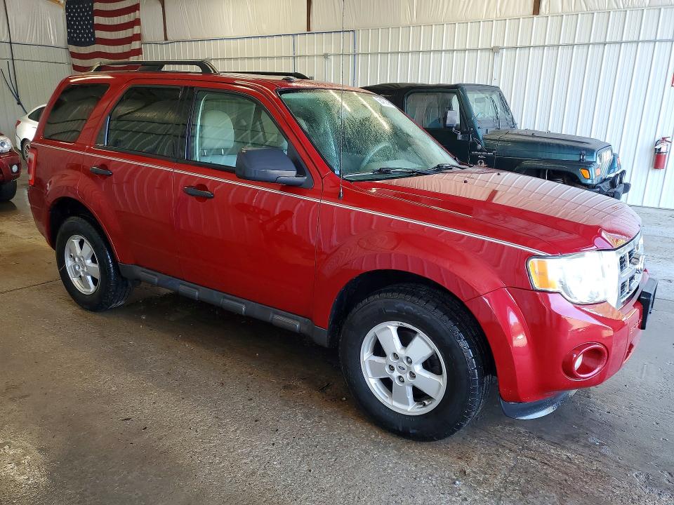 Photo 4 from auction – 2010 FORD ESCAPE with VIN 1FMCU9DG8AKC60869