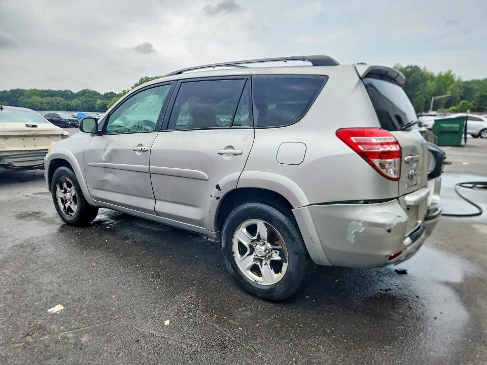 Photo 2 from auction – 2011 TOYOTA RAV4 with VIN 2T3YF4DV4BW064765