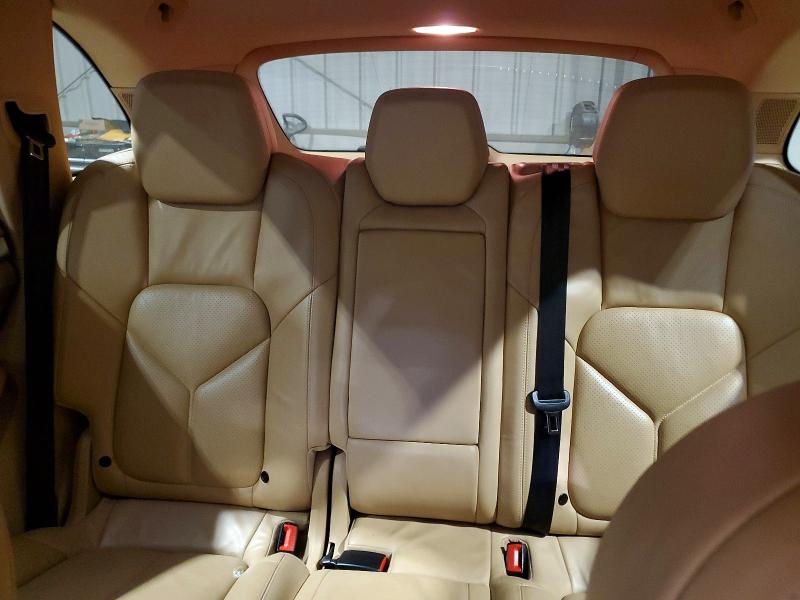 Photo 10 from auction – 2011 PORSCHE CAYENNE with VIN WP1AA2A26BLA04311