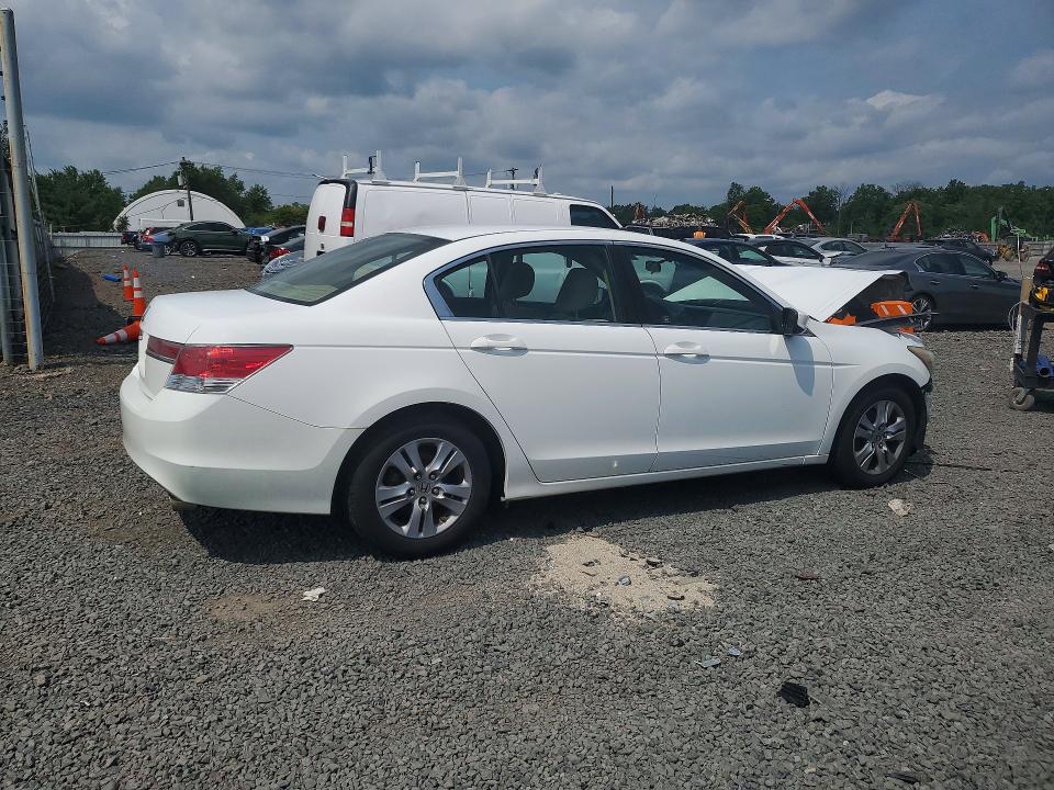 Photo 3 from auction – 2011 HONDA ACCORD with VIN 1HGCP2F41BA039970