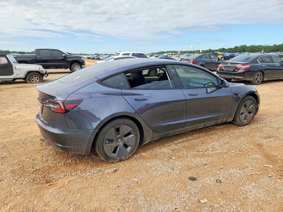 Photo 3 from auction – 2022 TESLA MODEL 3 with VIN 5YJ3E1EA5NF102781