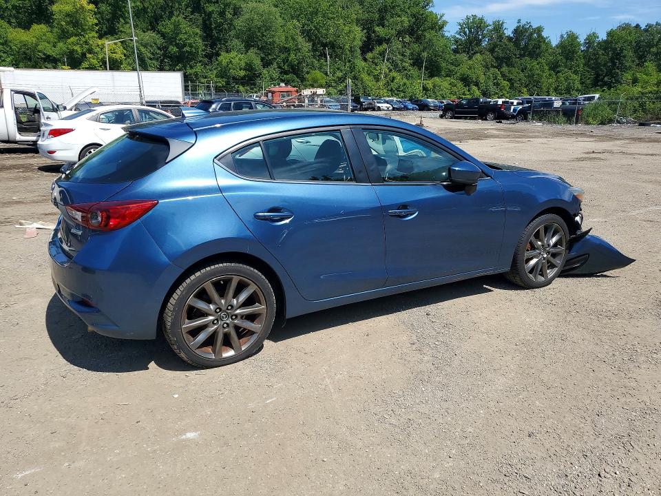 Photo 3 from auction – 2018 MAZDA 3 with VIN 3MZBN1L38JM275844