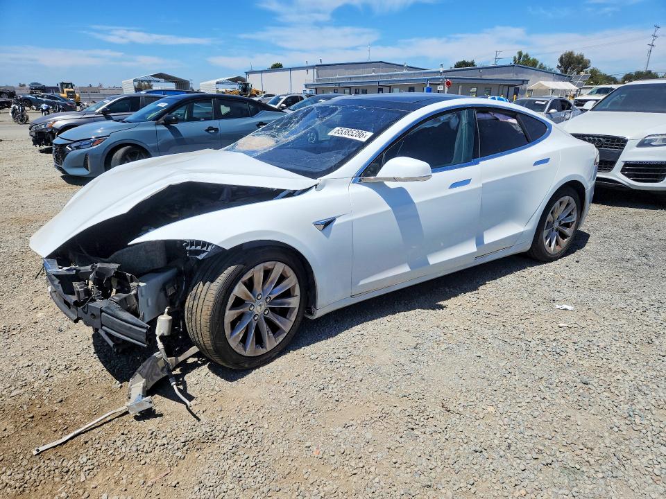 TESLA MODEL S 2016 with VIN 5YJSA1E20GF149915 - Photo from auction