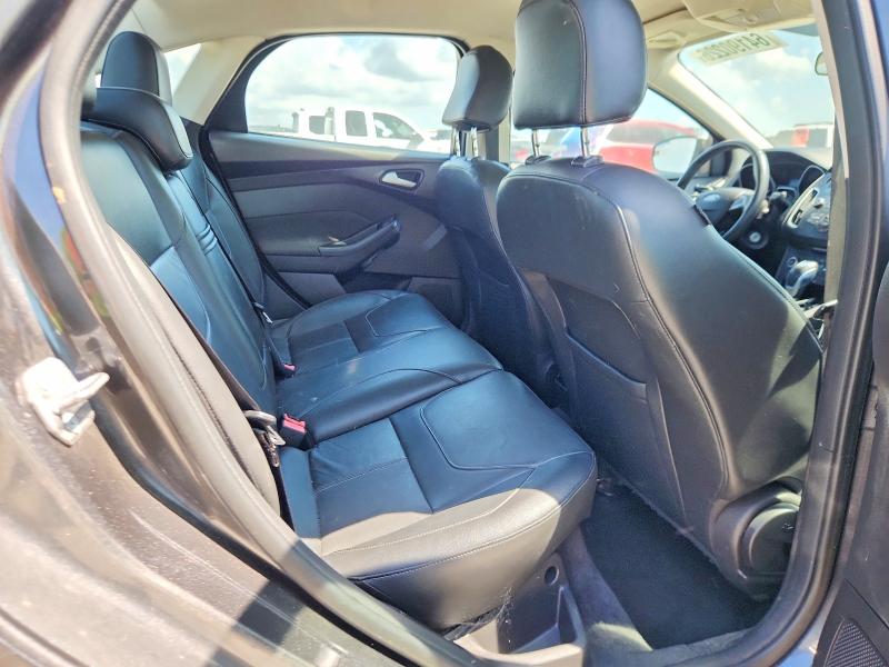 Photo 10 from auction – 2015 FORD FOCUS with VIN 1FADP3F27FL230400