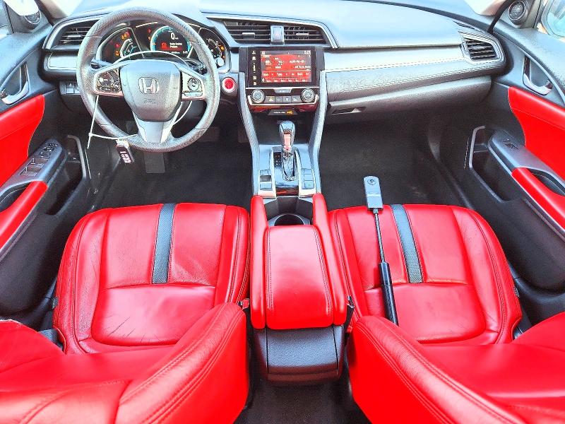 Photo 8 from auction – 2017 HONDA CIVIC with VIN 2HGFC2F70HH567027