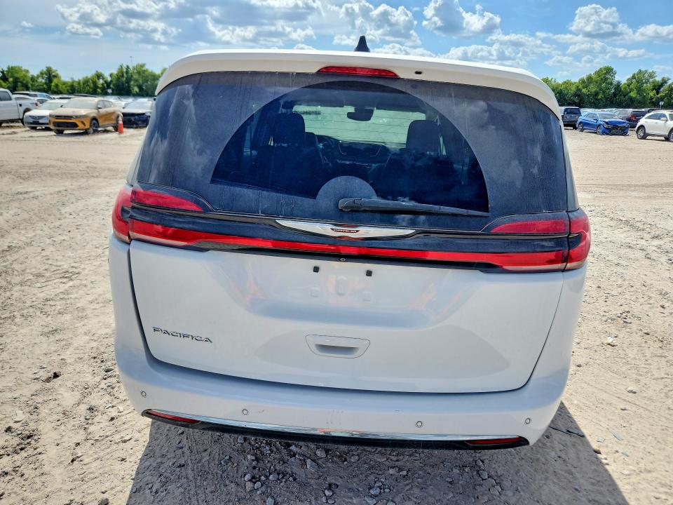 Photo 6 from auction – 2024 CHRYSLER PACIFICA with VIN 2C4RC1BG1RR125218