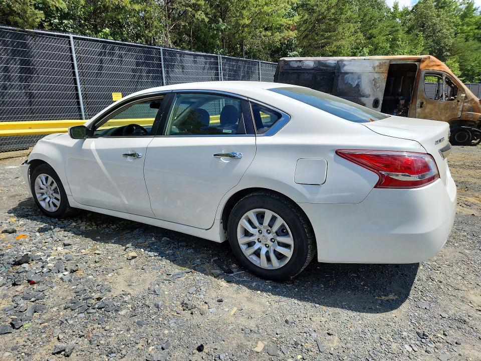 Photo 2 from auction – 2013 NISSAN ALTIMA with VIN 1N4AL3AP7DC124950