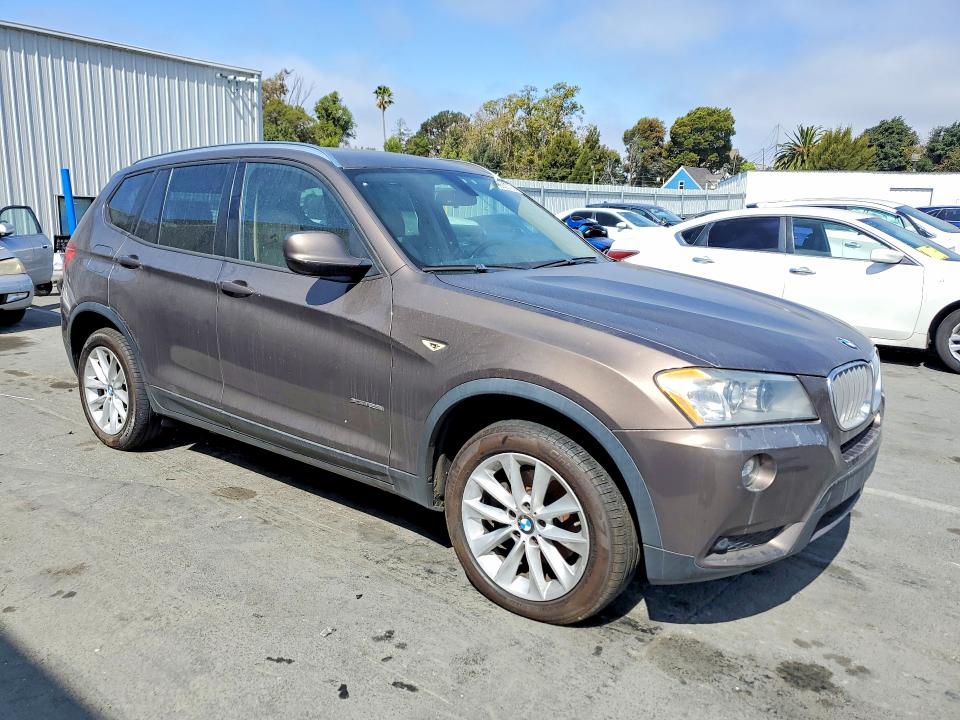 Photo 4 from auction – 2013 BMW X3 with VIN 5UXWX9C51D0D04172