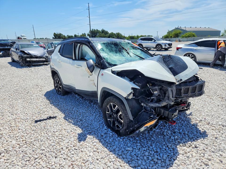 Photo 4 from auction – 2021 JEEP COMPASS with VIN 3C4NJDDB0MT523579
