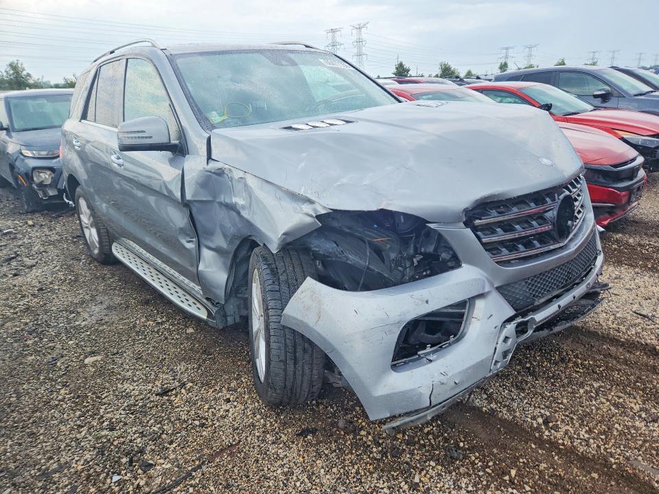 Photo 4 from auction – 2015 MERCEDES-BENZ ML with VIN 4JGDA5HB4FA535607