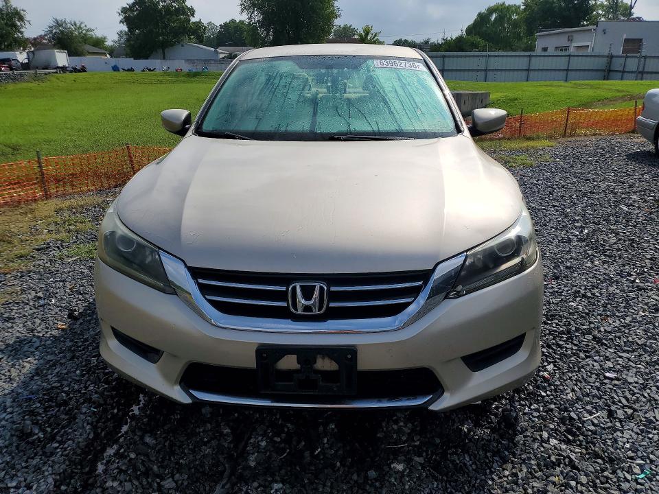 Photo 5 from auction – 2014 HONDA ACCORD with VIN 1HGCR2F33EA082986