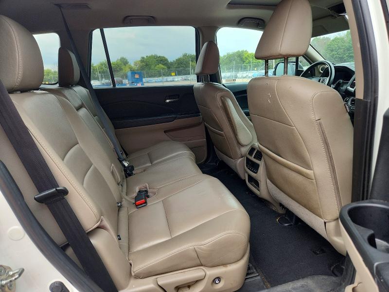 Photo 11 from auction – 2017 HONDA PILOT with VIN 5FNYF6H56HB103845