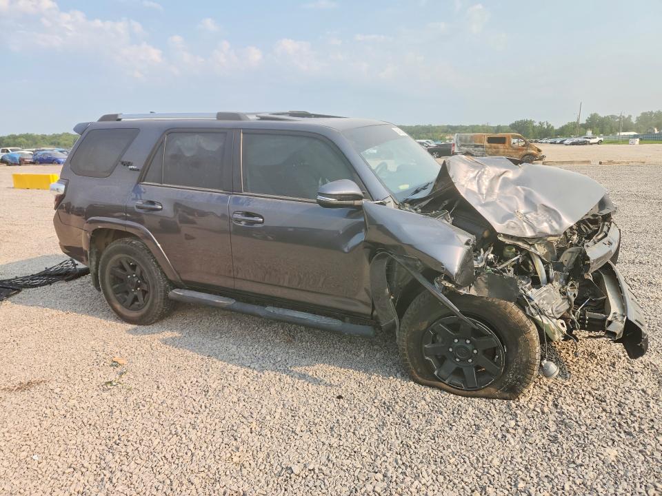 صورة رقم 4 من المزاد - 2018 TOYOTA 4RUNNER مع VIN JTEBU5JR5J5545778