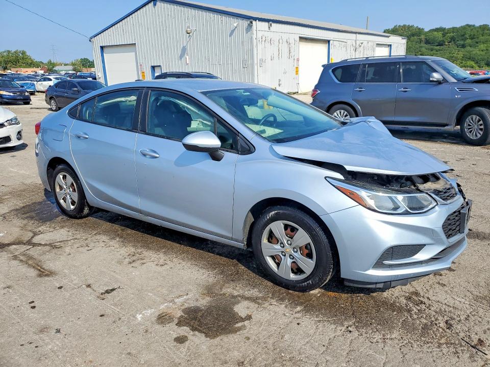 Photo 4 from auction – 2017 CHEVROLET CRUZE with VIN 1G1BC5SM8H7141200