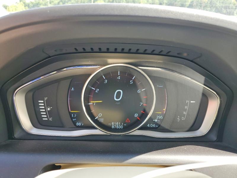 Zdjęcie 9 z aukcji – 2016 VOLVO XC60 z VIN YV4612RK4G2865119