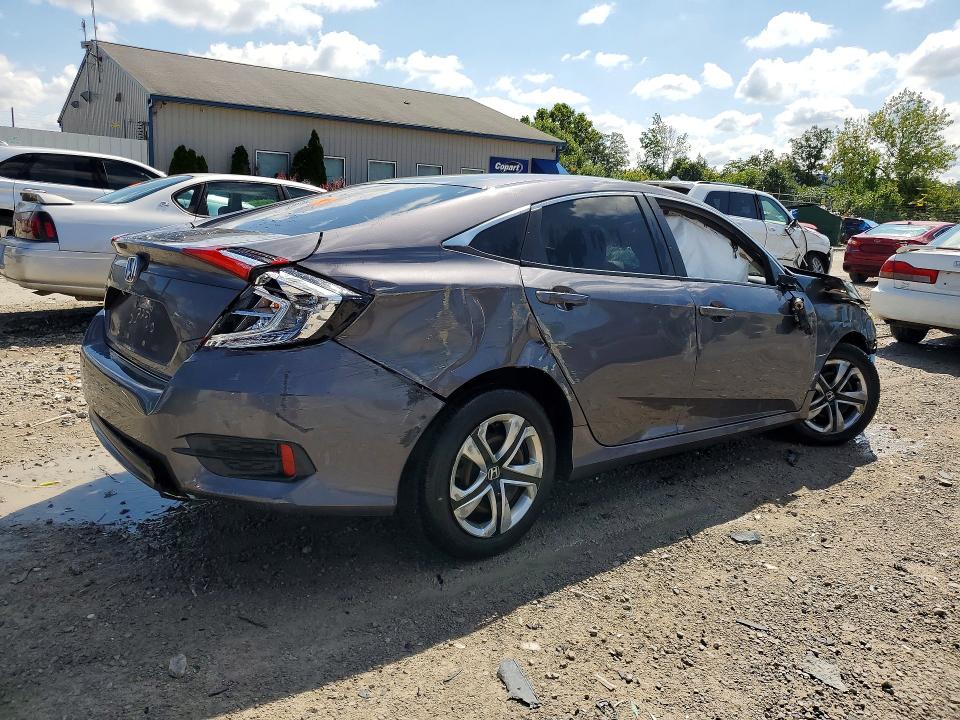 Photo 3 from auction – 2017 HONDA CIVIC with VIN 2HGFC2F57HH566360