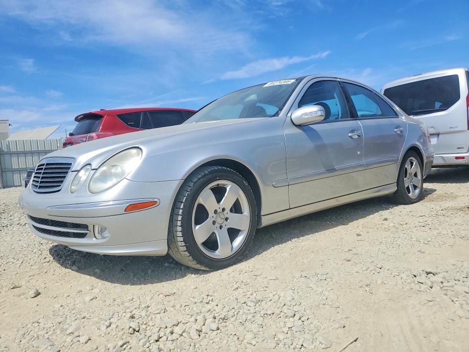 MERCEDES-BENZ E 2005 con VIN WDBUF65J85A649260 - Foto de la subasta