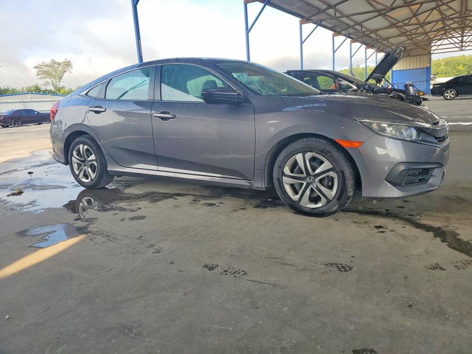 Photo 4 from auction – 2016 HONDA CIVIC with VIN 19XFC2F56GE032923