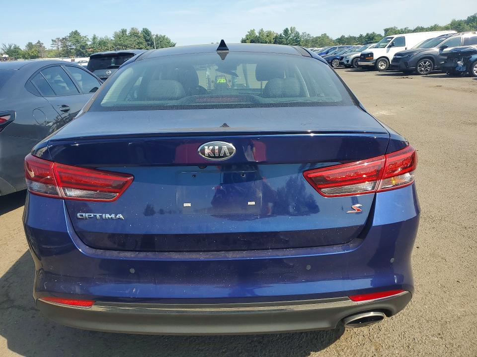 Photo 6 from auction – 2018 KIA OPTIMA with VIN 5XXGT4L32JG249354