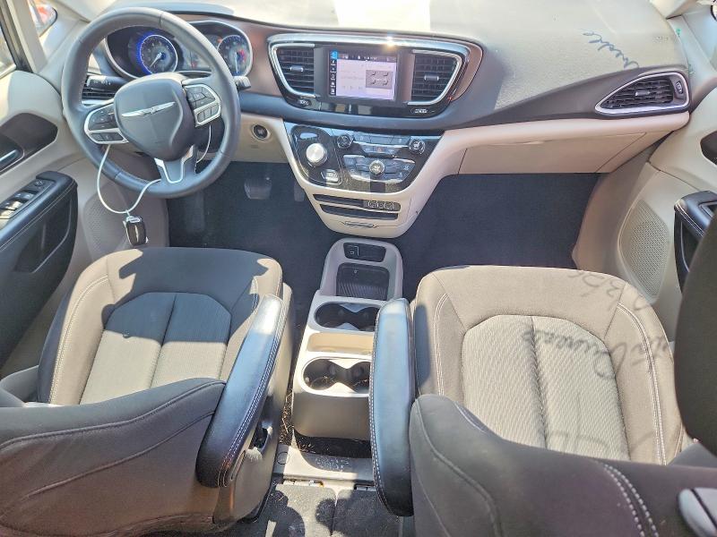 Photo 8 from auction – 2023 CHRYSLER VOYAGER with VIN 2C4RC1CG6PR567259
